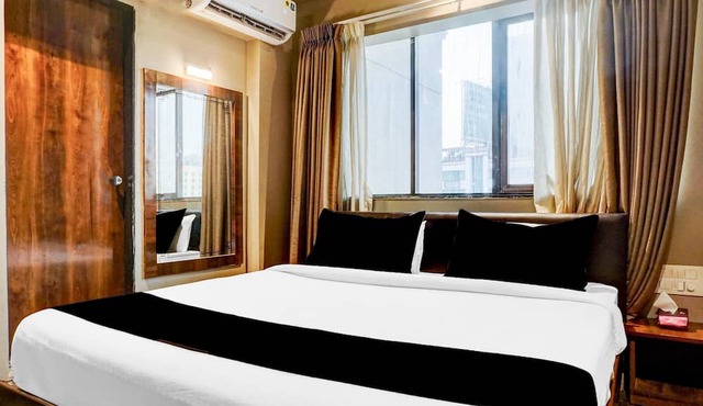 Suite Viman Nagar Downtown Cilantro