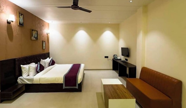 HOTEL PARAS CHITTORGARH