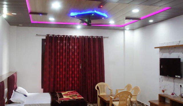 Manimahesh Home Stay
