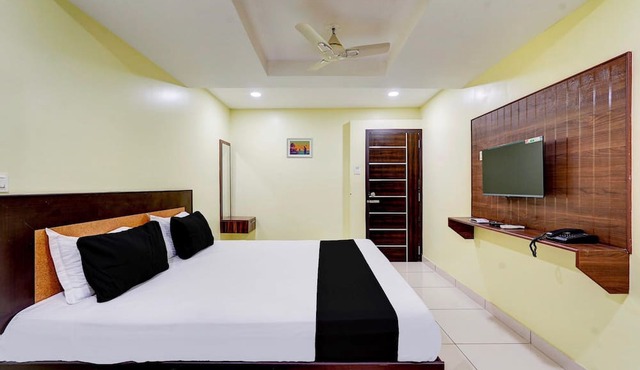 Super Hotel O Perungalathur