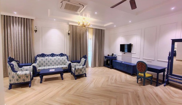 RESORT TITLI