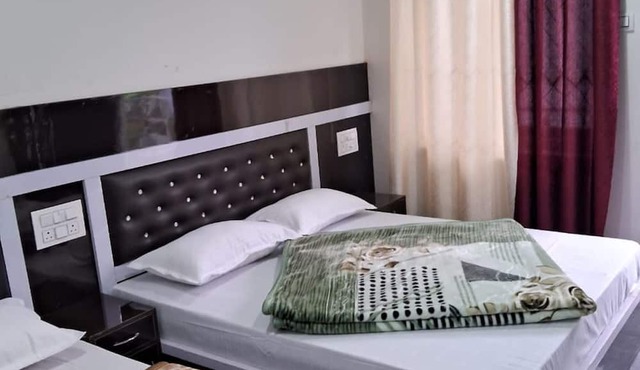 Goroomgo Uniyal Residency Uttarkashi