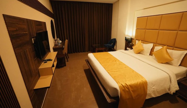 HOTEL HIGH RISE REGENCY