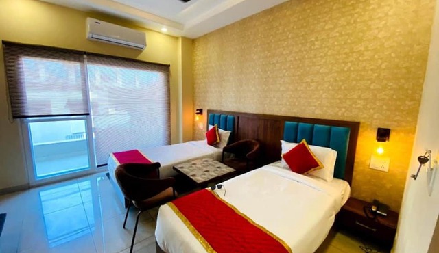 Goroomgo Singla Residency Kangra