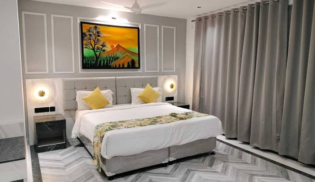 Citrus Prime Hill Queen Resort