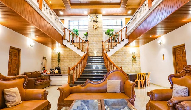 Fabhotel Highland Park