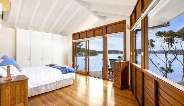 Sunset Retreat, Killcare
