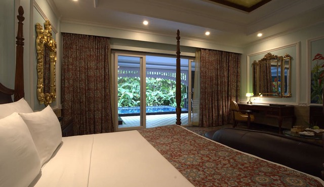 Mayfair Oasis Resort & Convention