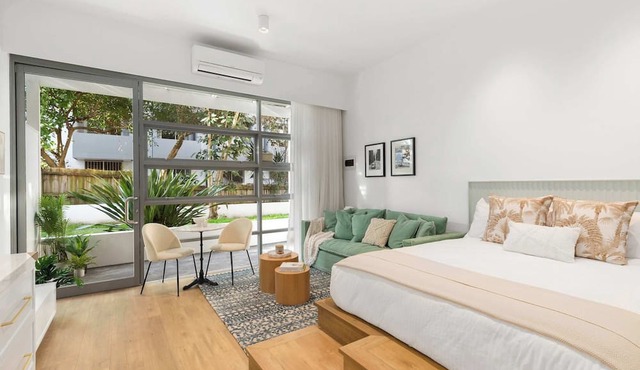 Luxe Central Studio 4 - Close to Randwick