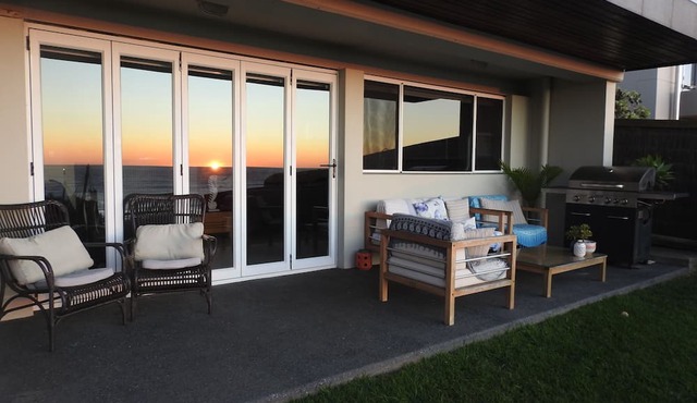 Beach Retreat@Kiama BEACHFRONT with direct beach access