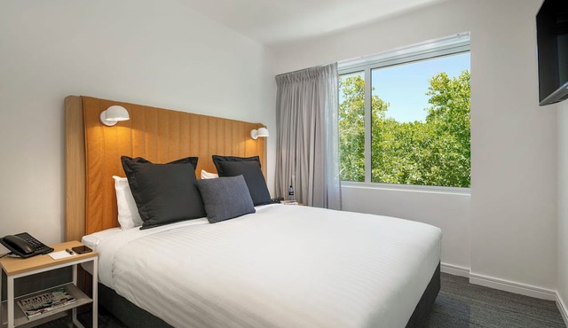 Quest Canberra City Walk