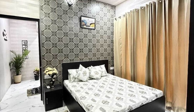 Cozy 1BHK in Vaishali Nagar Jaipur | AC | WiFi | Free Parking | Sleeps 3