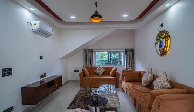 Alaya Stays Trios Top Apartment