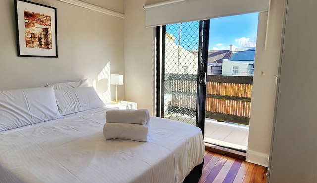 Vibrant location, steps from Enmore Road & King Street