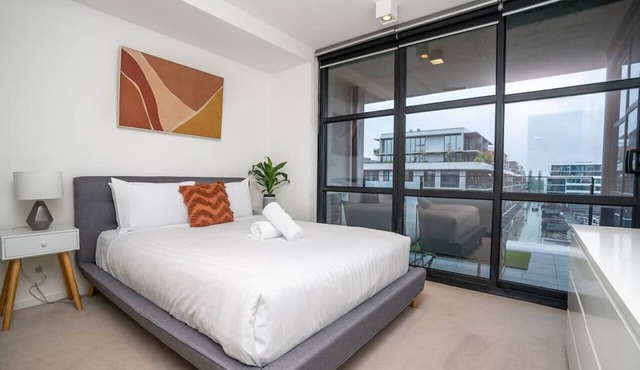 Captivating Unit with Lake View in Kingston!