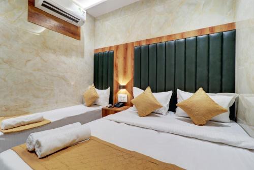 Hotel Omega