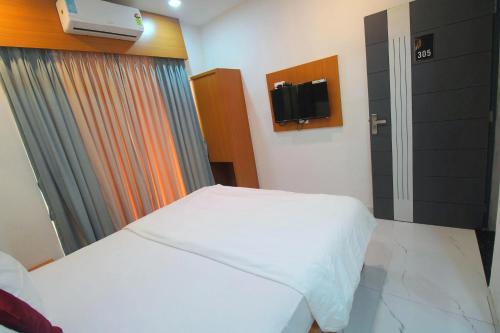 Lions Hotel Adidev