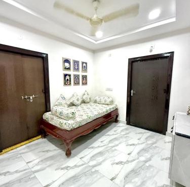 Vididhi by N - 1BHK Retro Stay