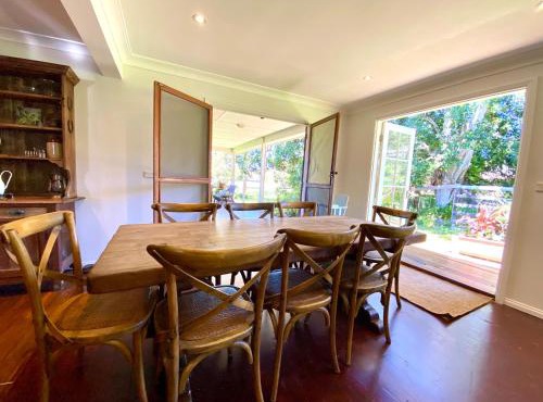 Katandra Homestead, farm on the lake, close to beaches and national park