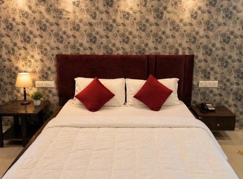 Hotel Tushar