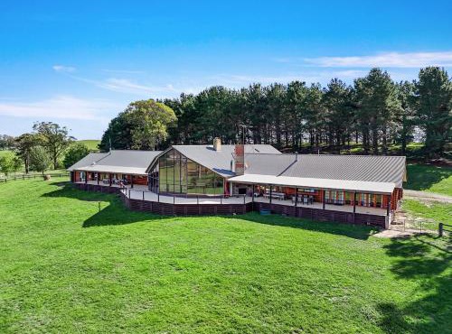 The Lodge at Eagle Rock Farm,