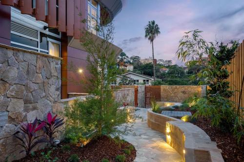 The Crestview, Neutral Bay Isyd