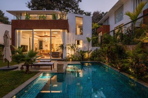 HIREAVILLA - Modern 3BR villa with Private Pool in North Goa