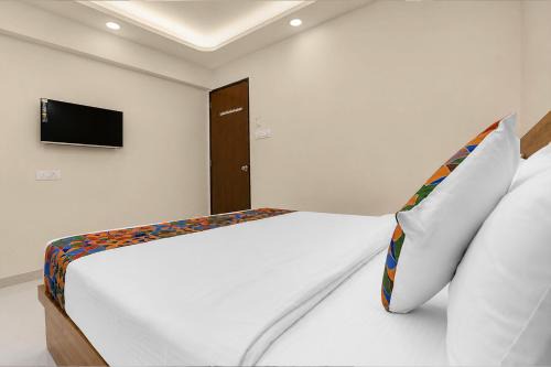 FabHotel SB Palace