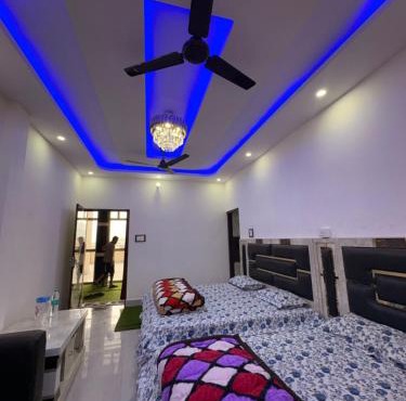 DANGWAL HoTEL