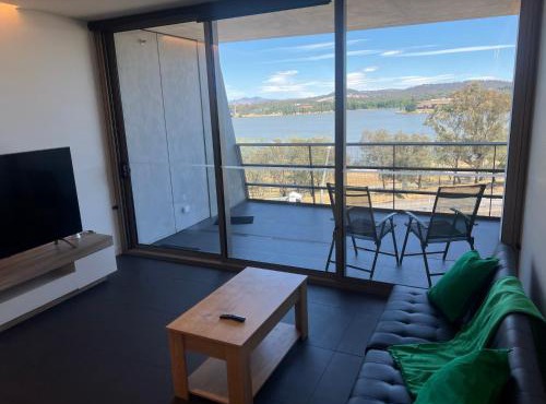 Luxe 1 BR Retreat Lake Views at Nishi New Acton Canberra City