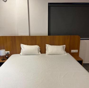 Sea View Villa near Ganpatipule & Aare ware Beach