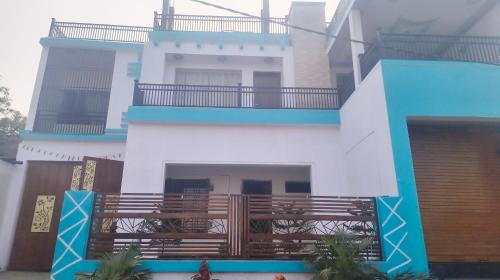 Mohit home stay