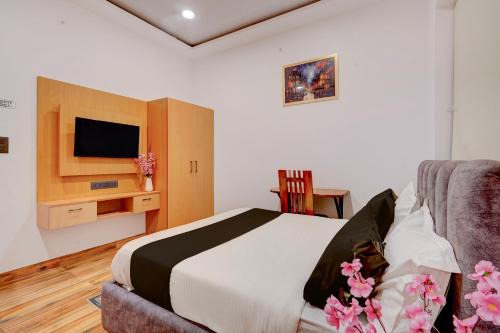 Hotel O Grand Crown