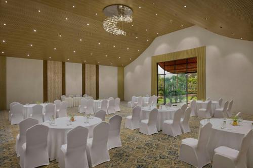 The Fern Heaven on The Hills Resort, Hatgad-Saputara, Series by Marriott