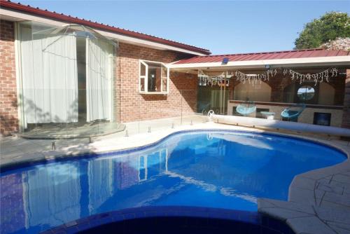 Fantastic Family Home with Pool at Concord