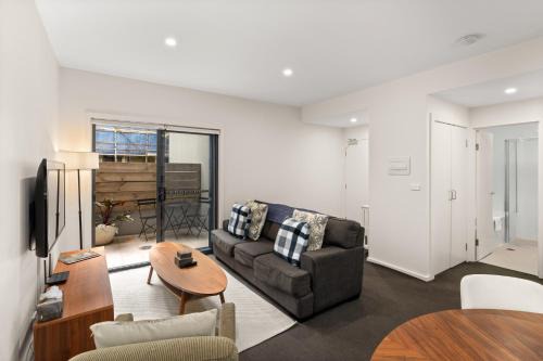 Comfy Urban Escape with Outdoor Space