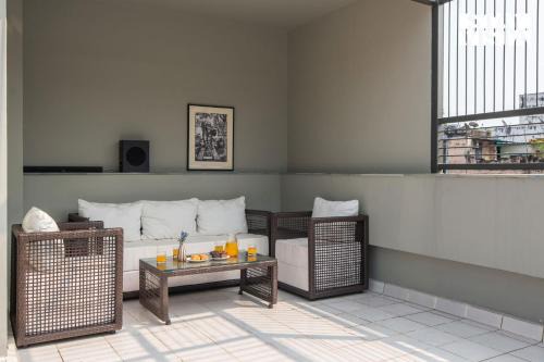 StayVista at Nayak House with Luxury Rooms, Terrace, Wi-Fi at Kolkata