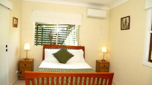 'gams Road Retreat'