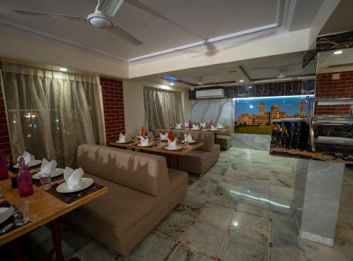 Hotel Pravasa Stay