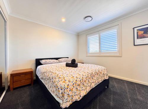 6 Bedroom Group House Sleeps 13 Near Western Sydney Airport Penrith