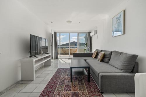 Dana-Private Room in a shared duplex Apartment -1