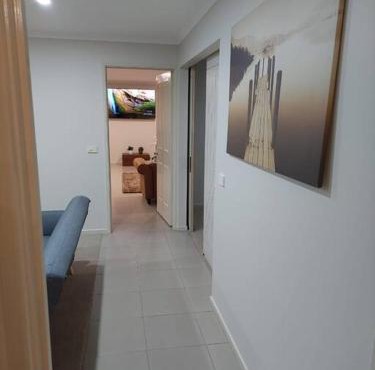 Beautiful home in Harrison with 5 Bedrooms